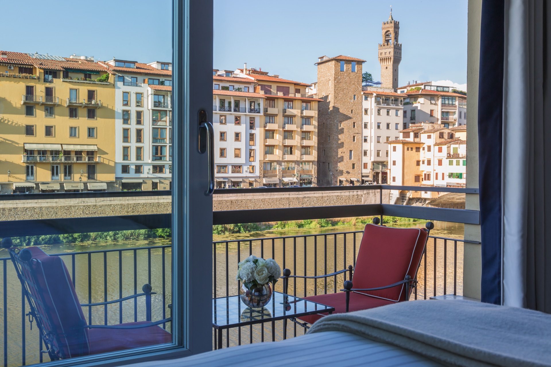 Arno Executive Floor