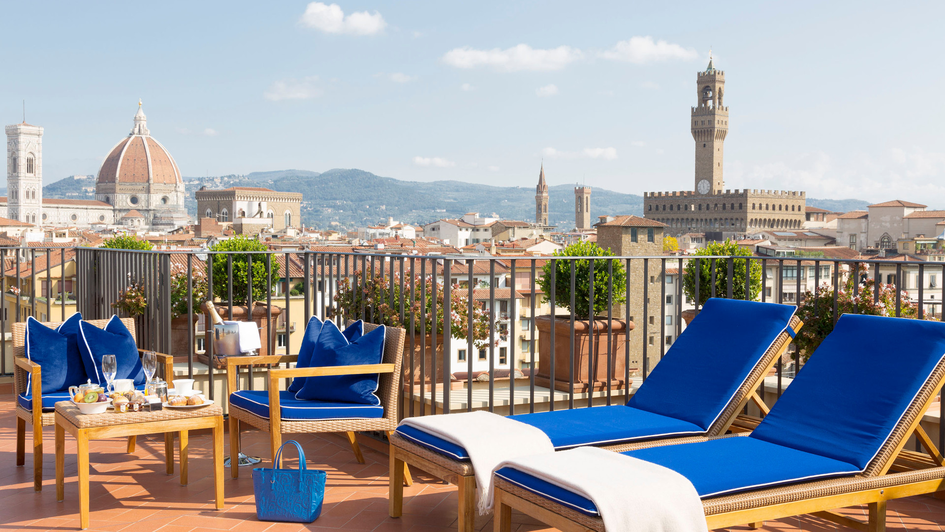 Rooftop Terrace Suite River View