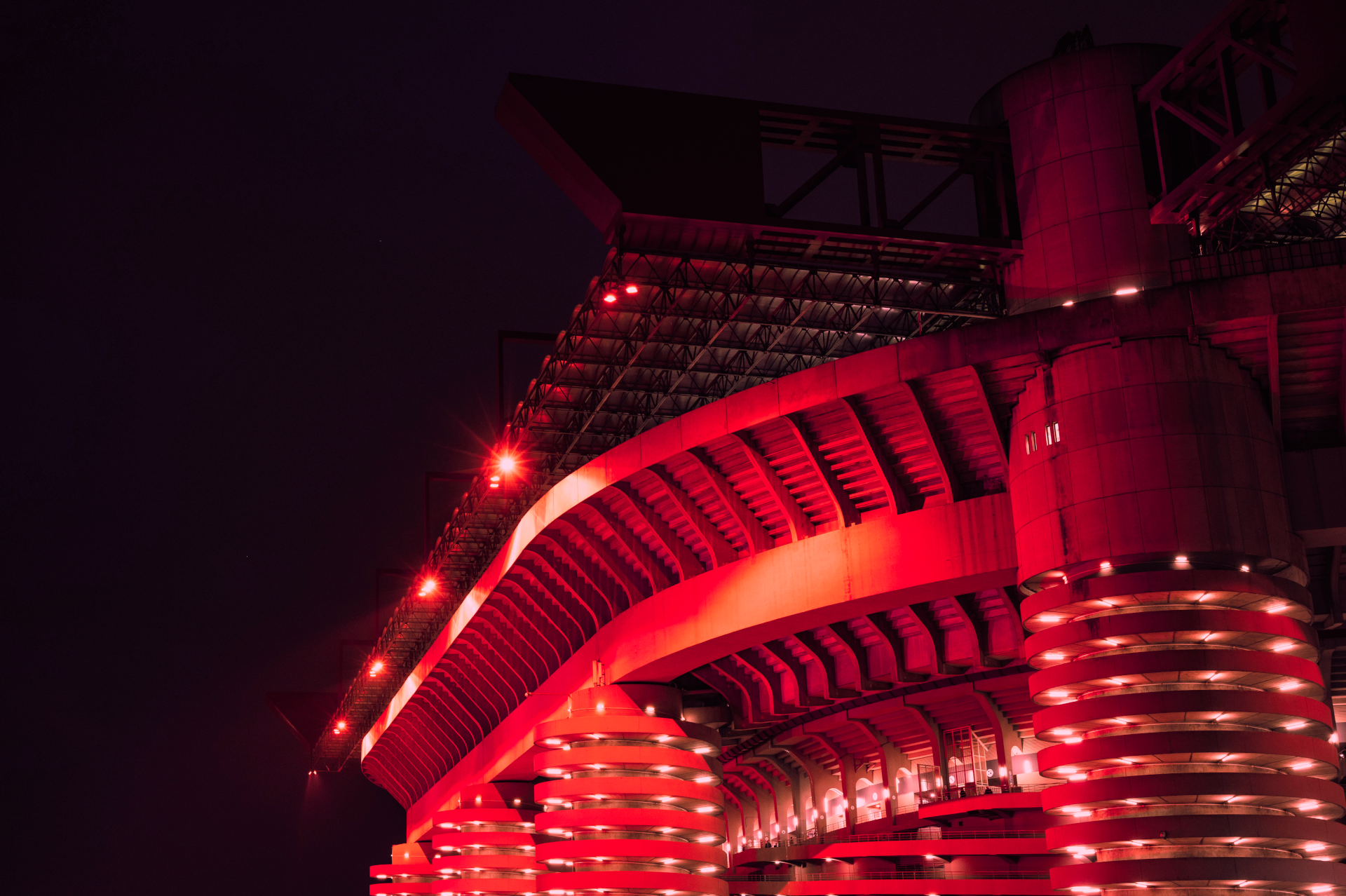 SanSiro1920x12781