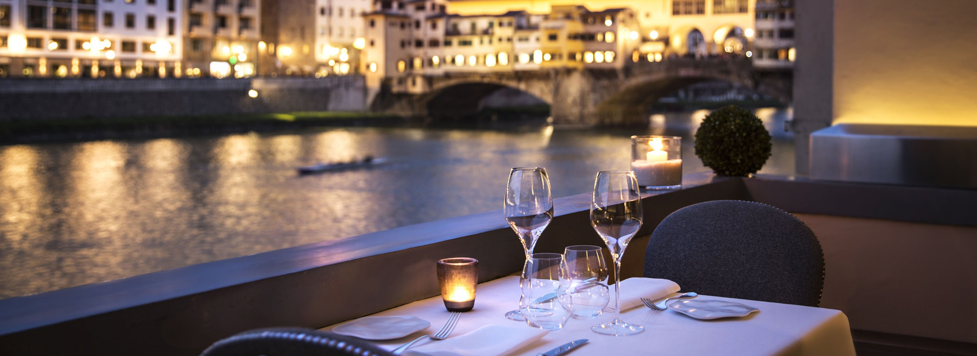 x699_hotelLungarnoVistaArnoPonteVecchio