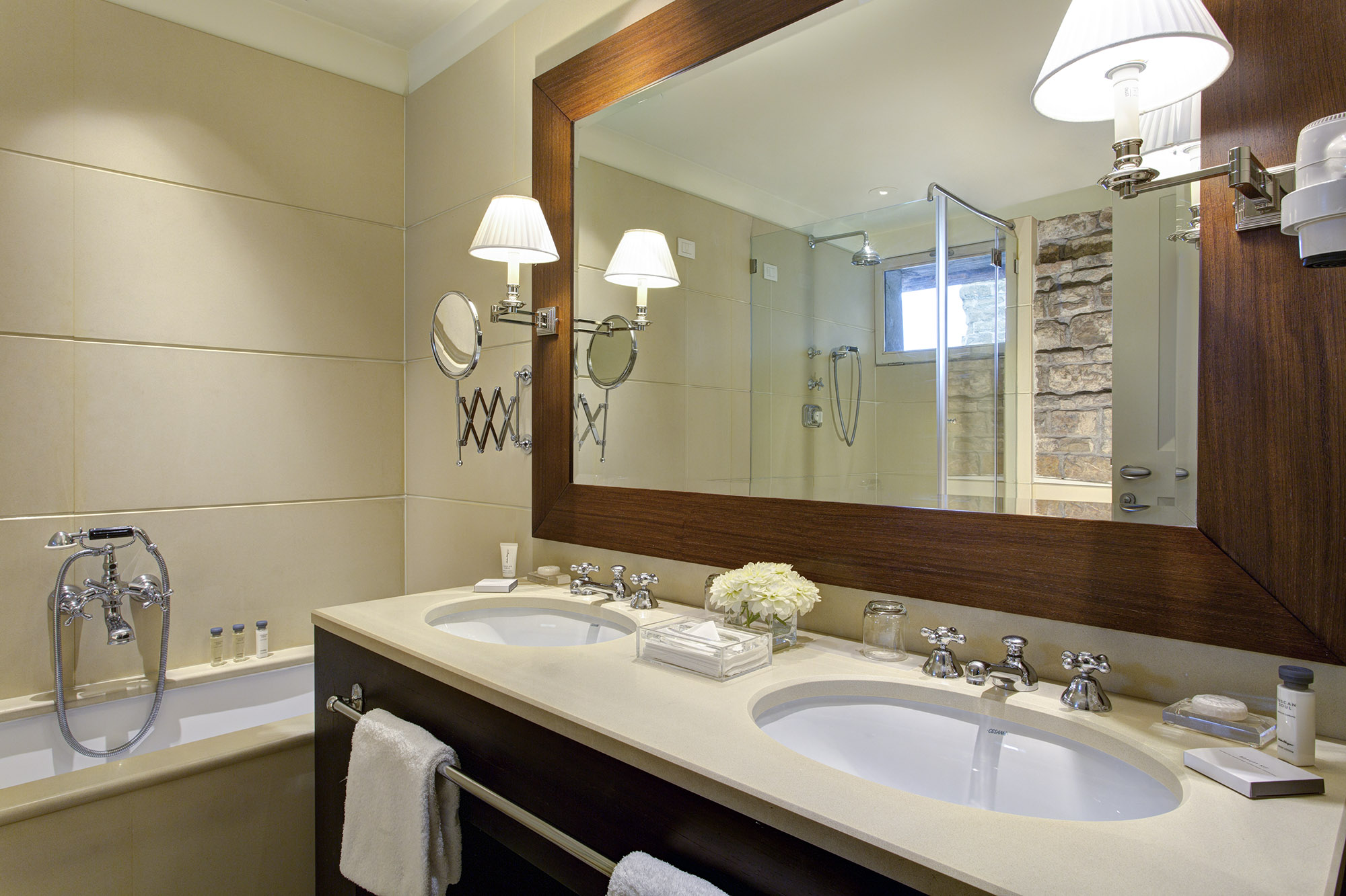 GAFI Penthouse Suite Family Accomodation 00005