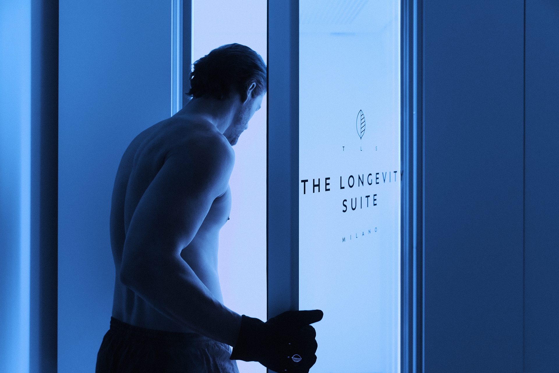 CryosuiteTotalBody_men2jpg